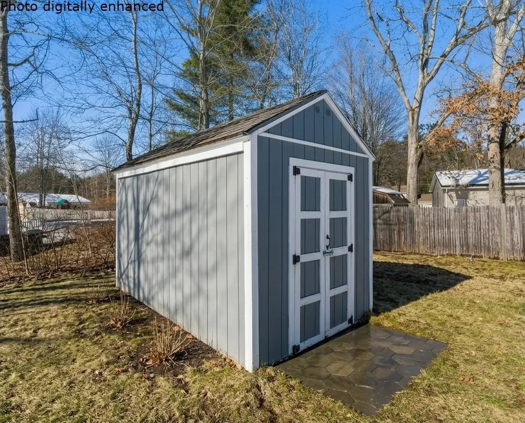 216 East Side Drive Concord NH 03301