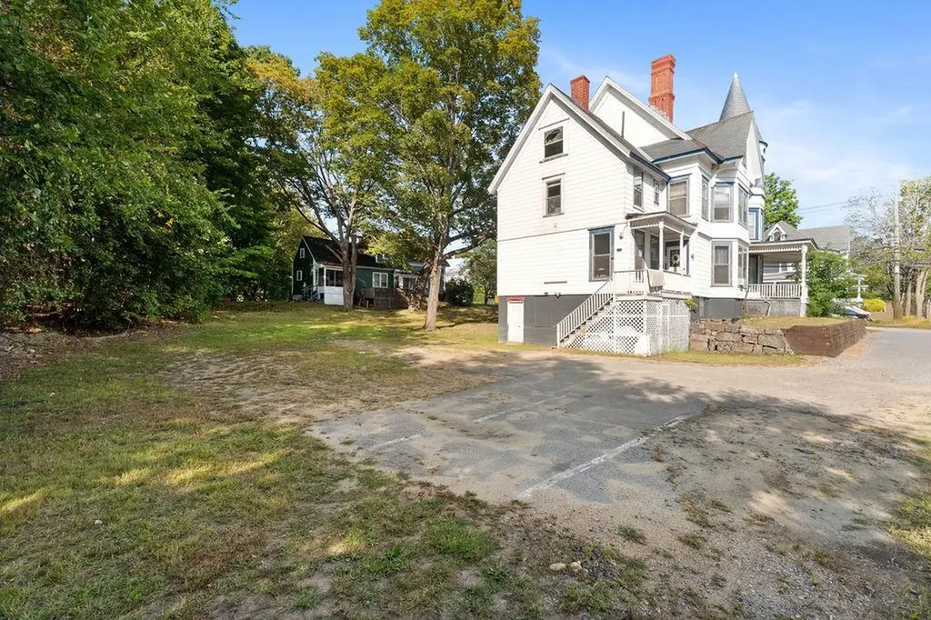 30 Messer Street Laconia NH 03246