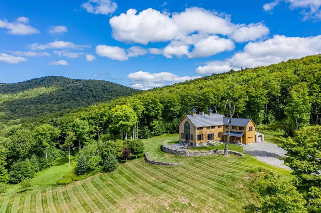 54 Upton Road Dover VT 05356