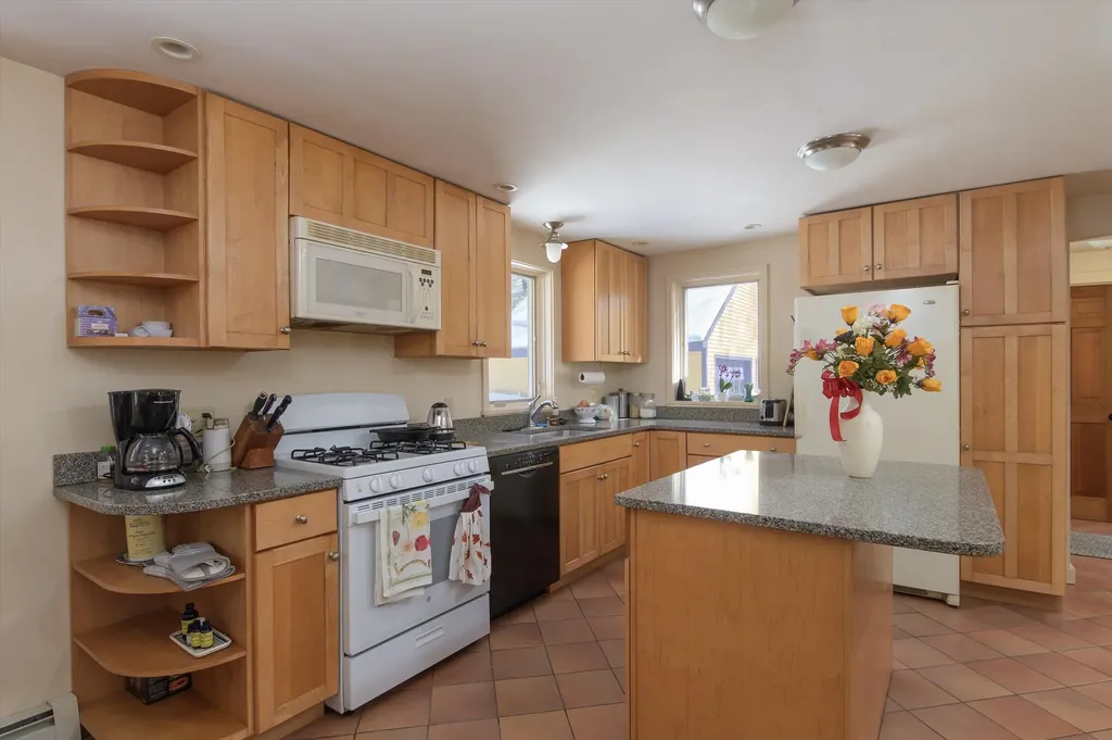 56 Lee Road Brattleboro VT 05301