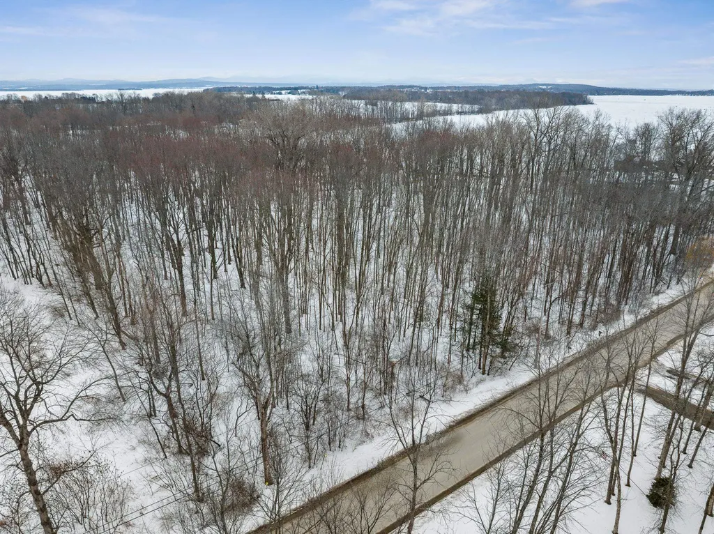 Tbd Abnaki Road North Hero VT 05474