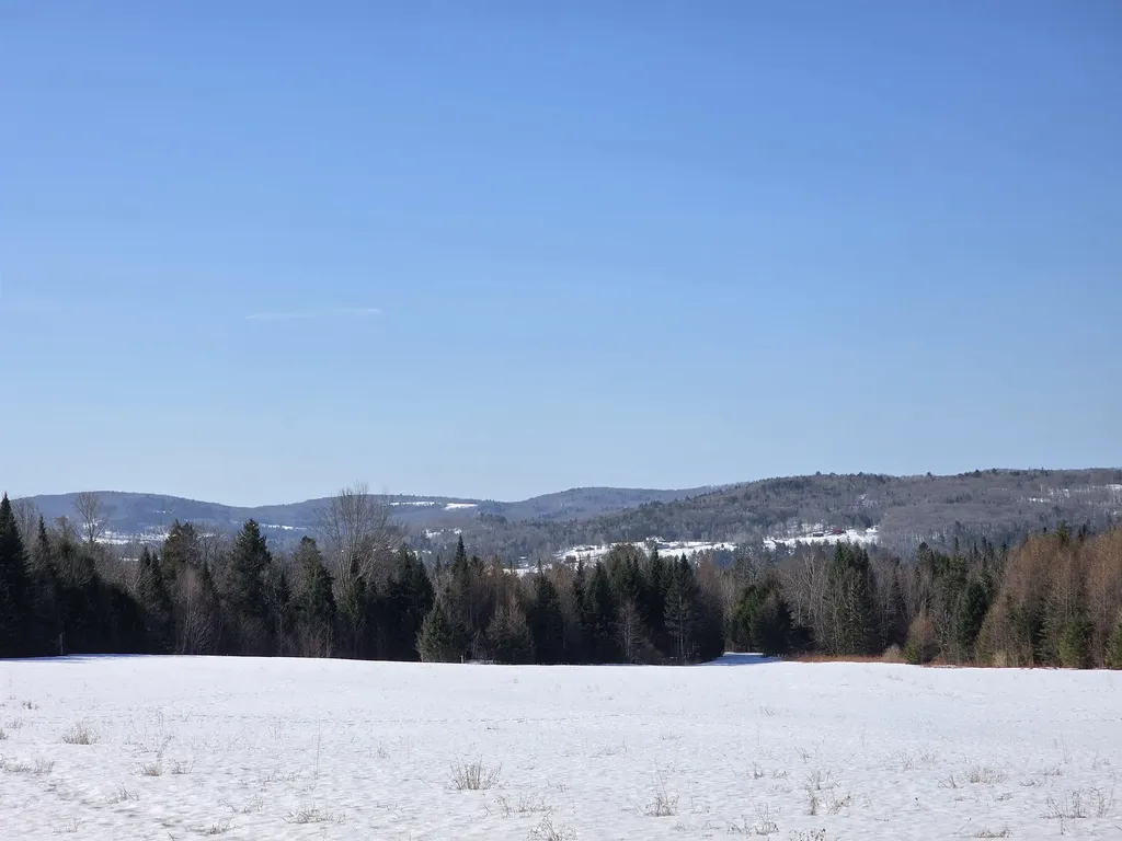 254 Airport Road Lyndon VT 05851