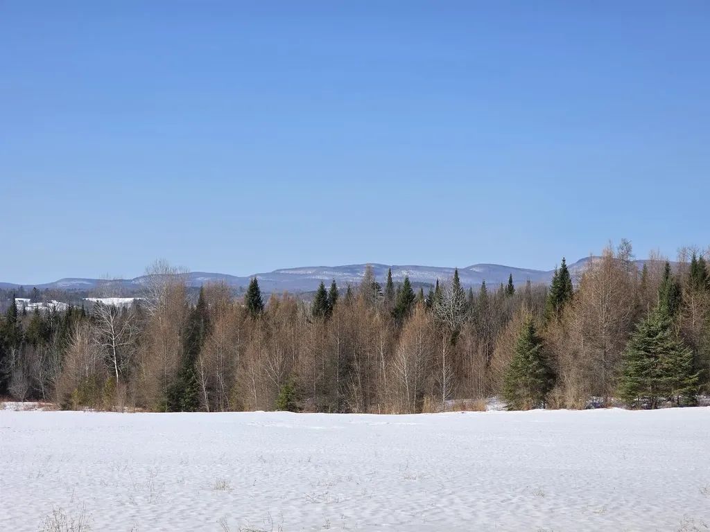 254 Airport Road Lyndon VT 05851