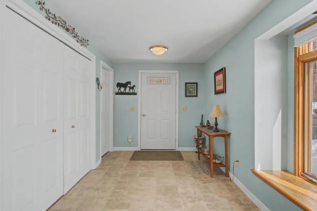 1908 Plains Road Georgia VT 05468