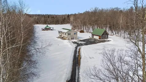 1908 Plains Road Georgia VT 05468