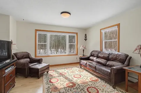 1908 Plains Road Georgia VT 05468