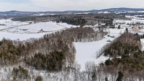 1908 Plains Road Georgia VT 05468