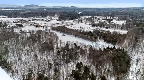 1908 Plains Road Georgia VT 05468