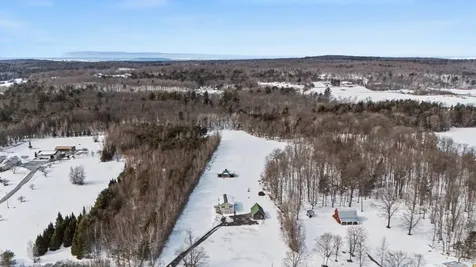 1908 Plains Road Georgia VT 05468