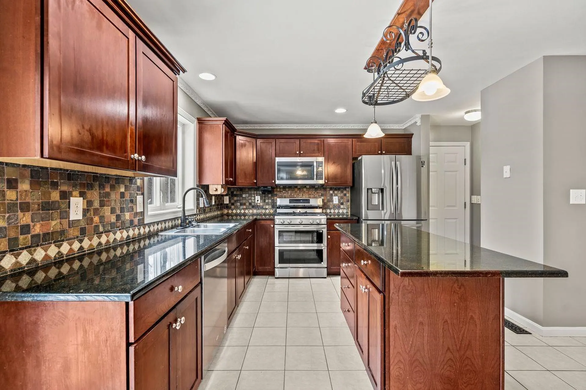 401 Wallace Road Goffstown NH 03045