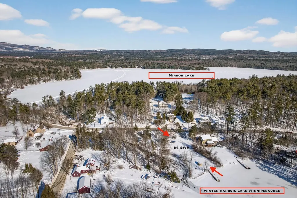 84 Governor Wentworth Highway Tuftonboro NH 03853