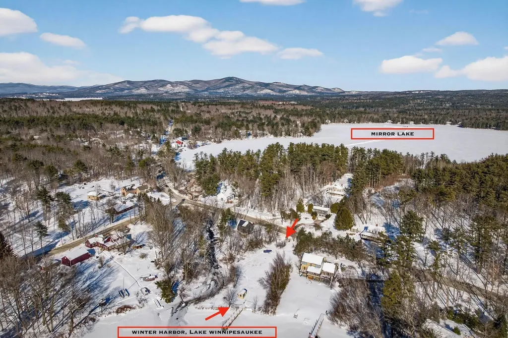 84 Governor Wentworth Highway Tuftonboro NH 03853