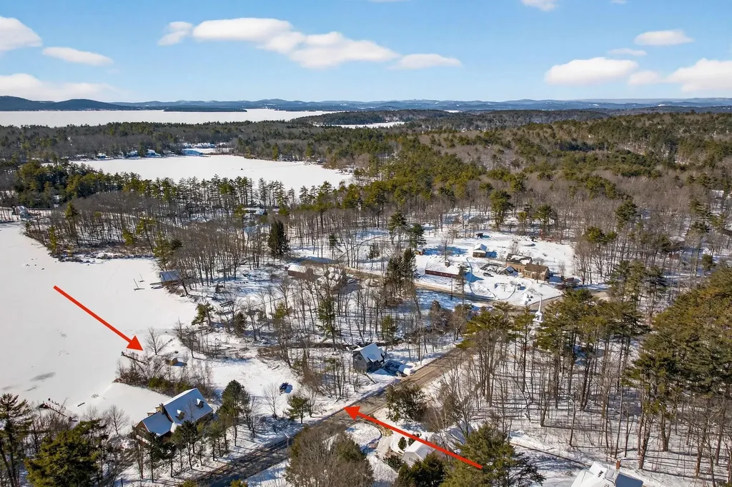 84 Governor Wentworth Highway Tuftonboro NH 03853