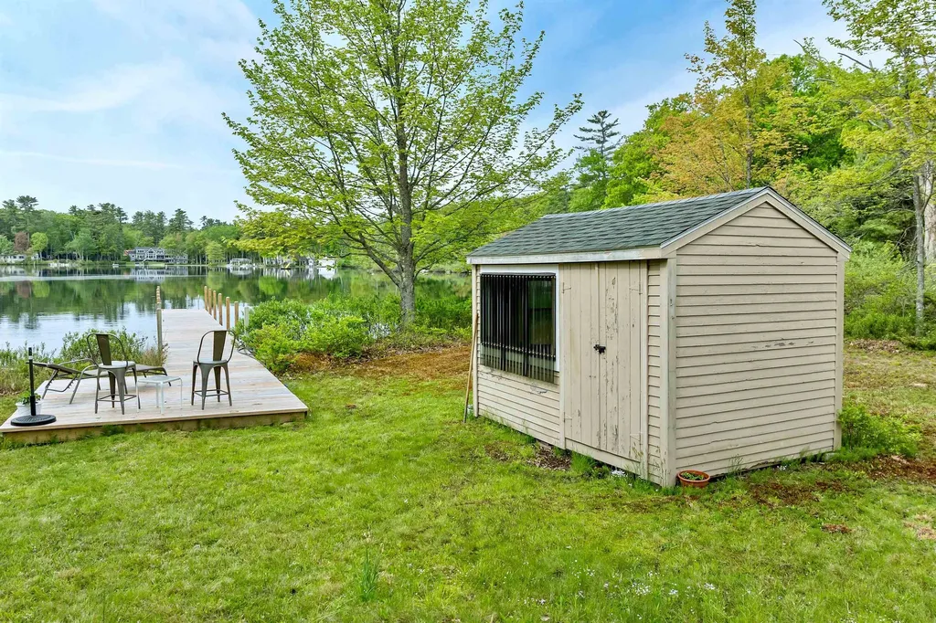 84 Governor Wentworth Highway Tuftonboro NH 03853