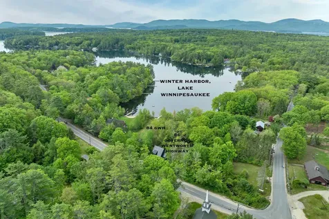 84 Governor Wentworth Highway Tuftonboro NH 03853