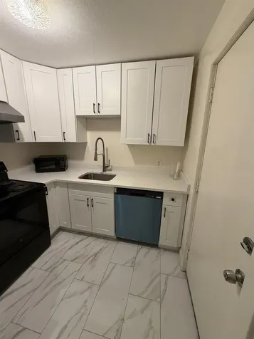 4 Brook Road Salem NH 03079