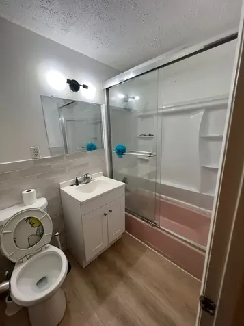 4 Brook Road Salem NH 03079