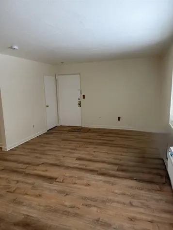 4 Brook Road Salem NH 03079