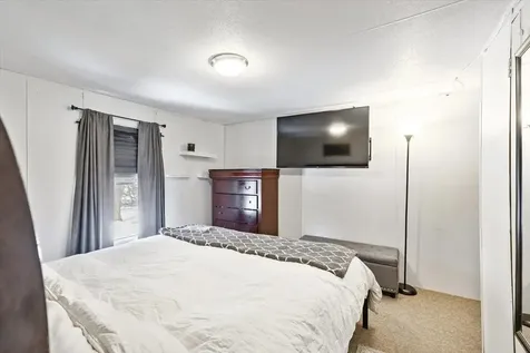 58 Rhodeside Acres Georgia VT 05468