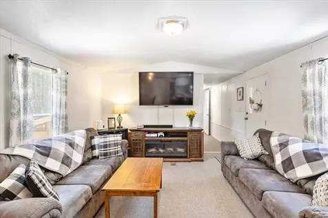 58 Rhodeside Acres Georgia VT 05468