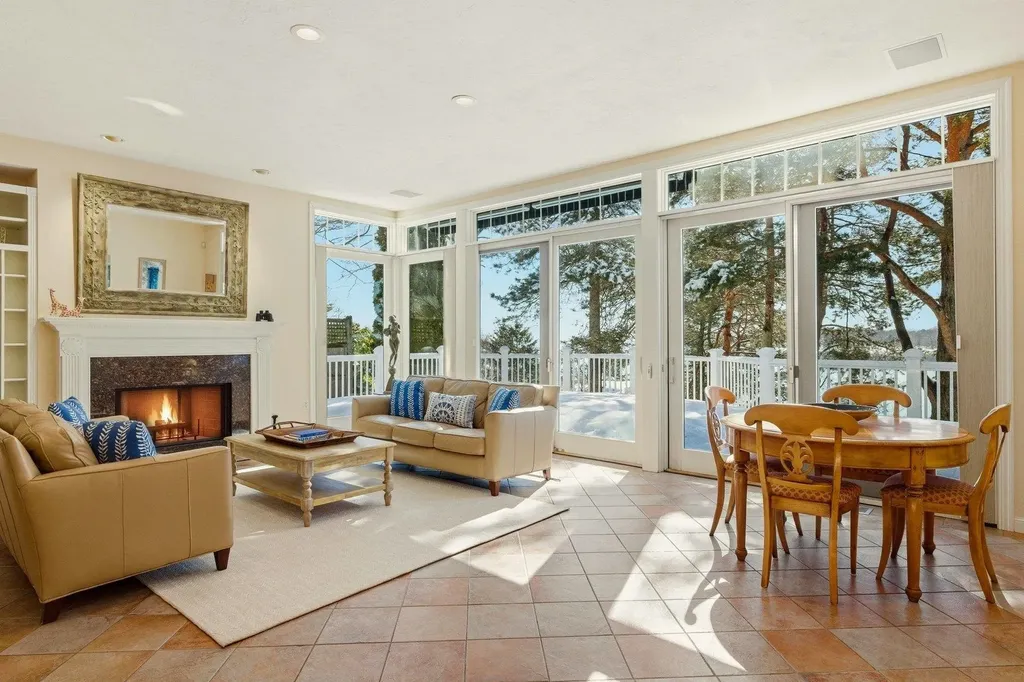 75 Marina Heights Road New Castle NH 03854