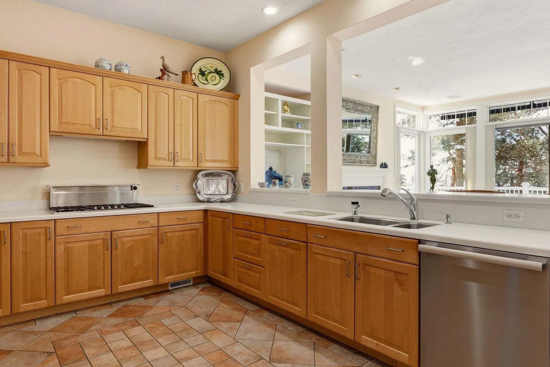 75 Marina Heights Road New Castle NH 03854