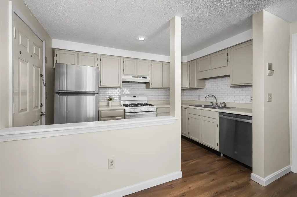 50 Brookside Drive Exeter NH 03833