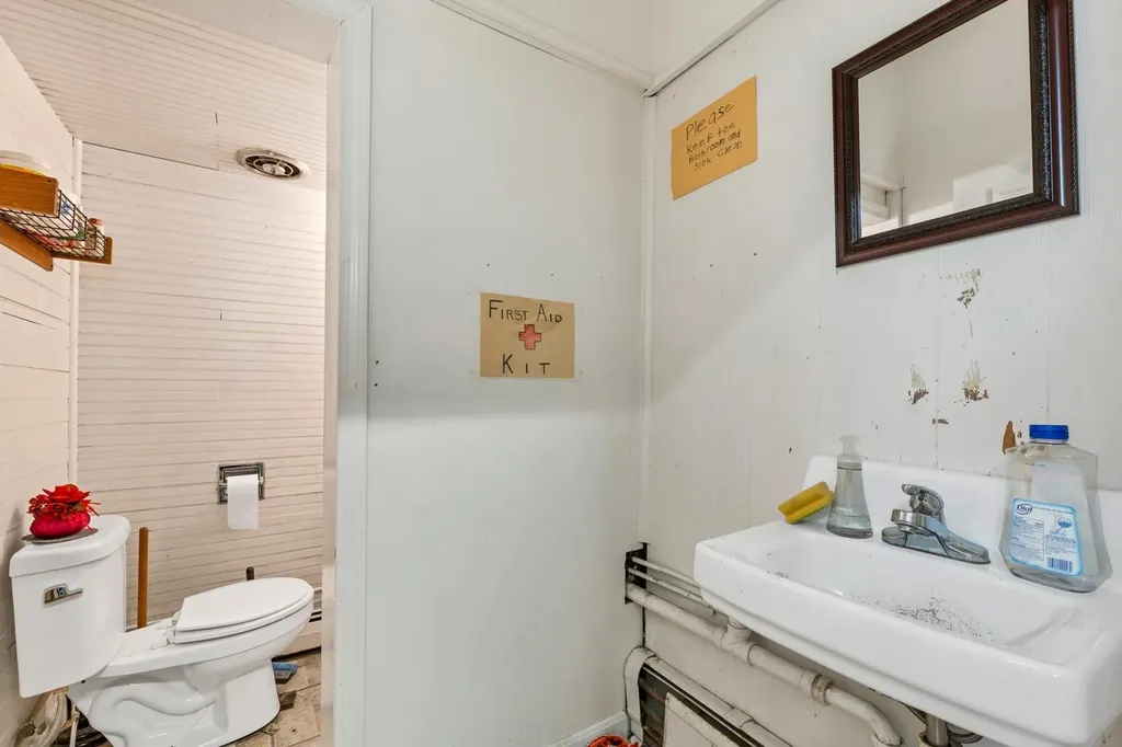 23 Elm Street Nashua NH 30350