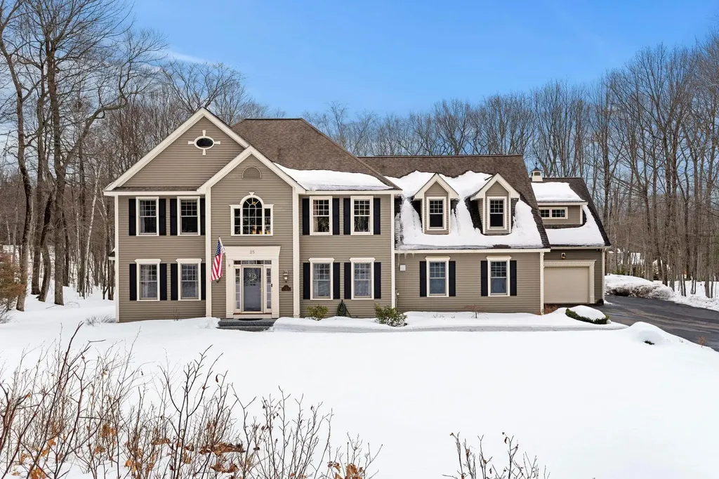 25 Hawk Drive Bedford NH 03110