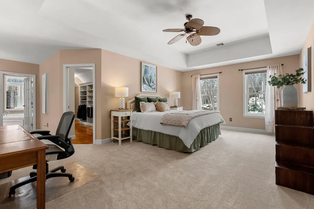 25 Hawk Drive Bedford NH 03110