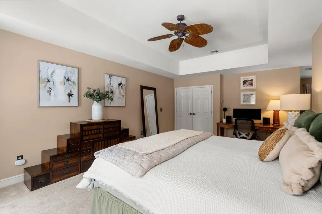 25 Hawk Drive Bedford NH 03110