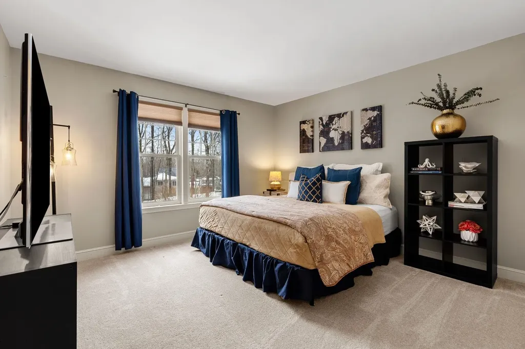 25 Hawk Drive Bedford NH 03110