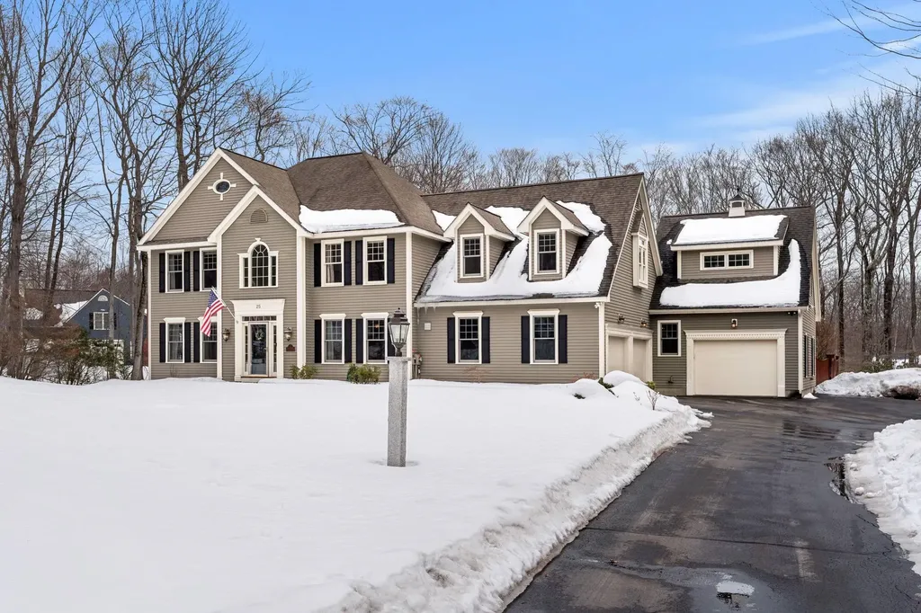25 Hawk Drive Bedford NH 03110