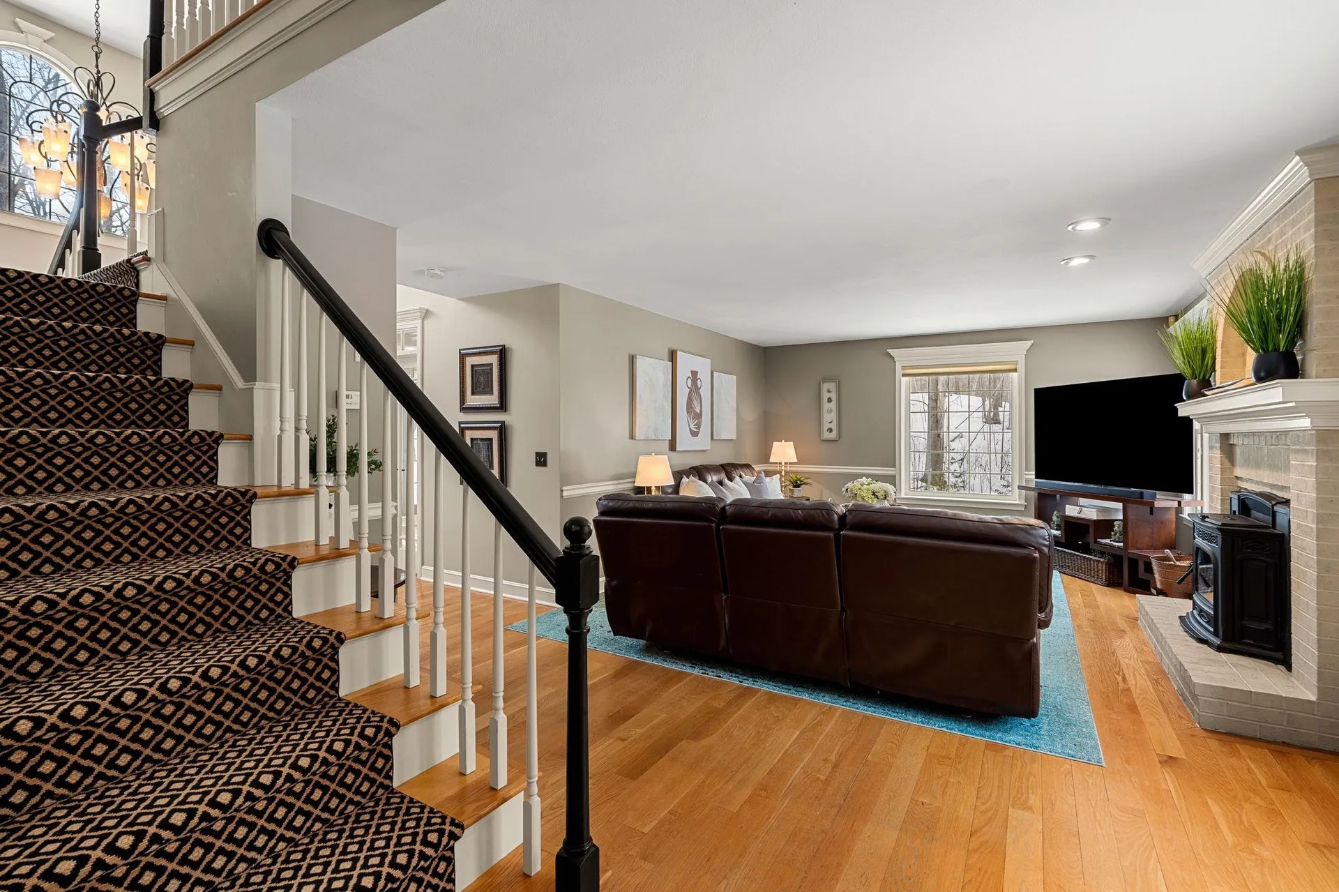 25 Hawk Drive Bedford NH 03110