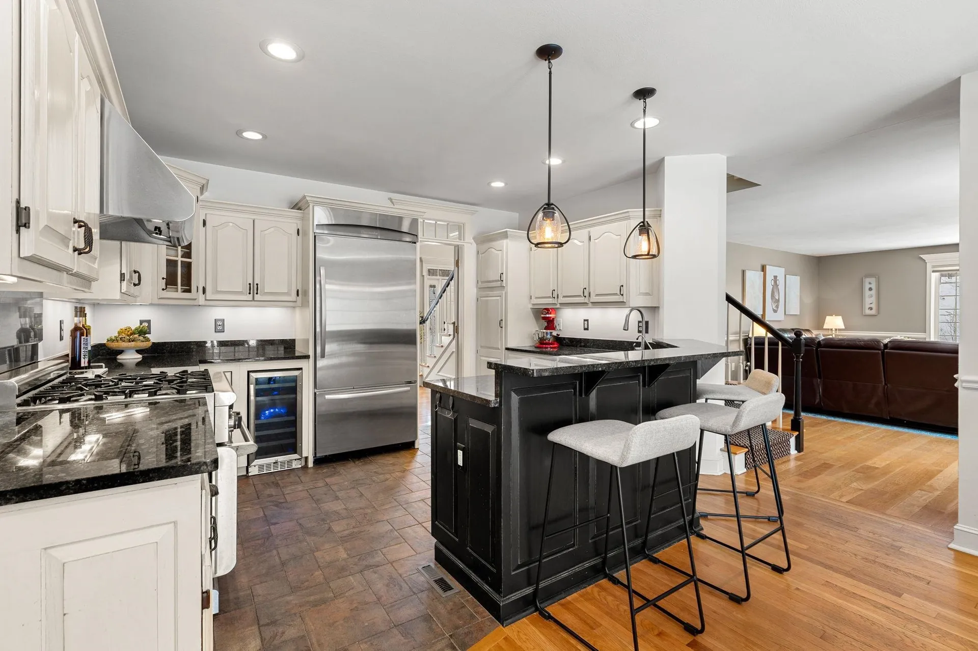 25 Hawk Drive Bedford NH 03110