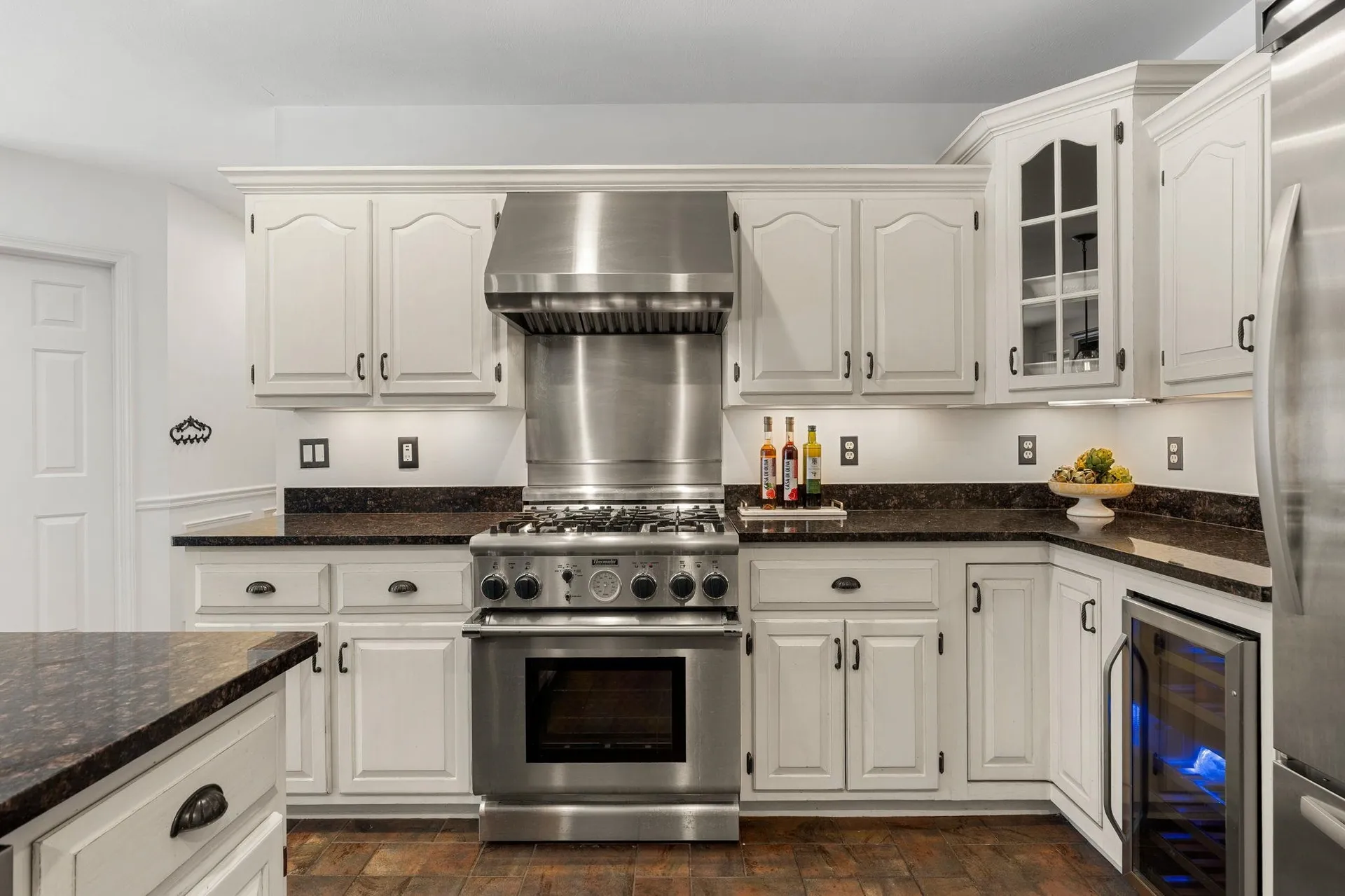 25 Hawk Drive Bedford NH 03110