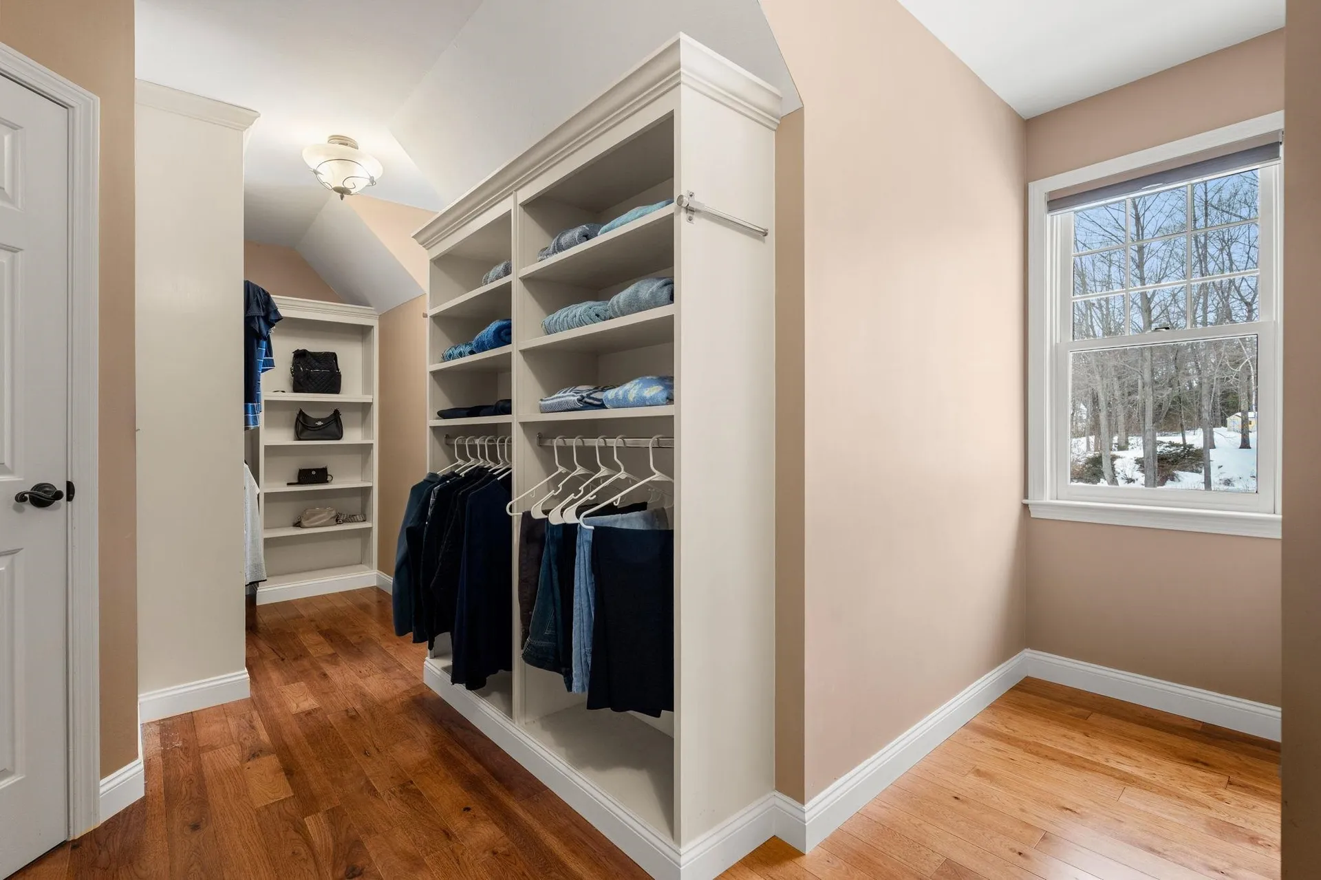 25 Hawk Drive Bedford NH 03110