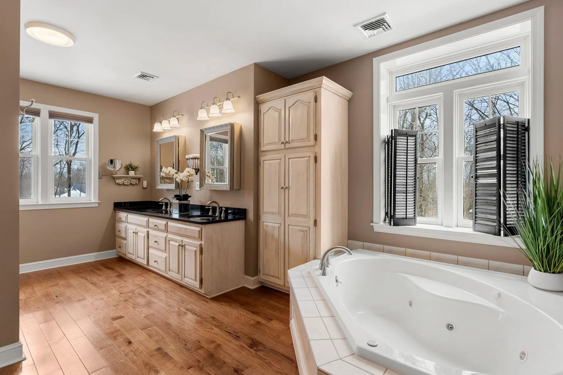 25 Hawk Drive Bedford NH 03110