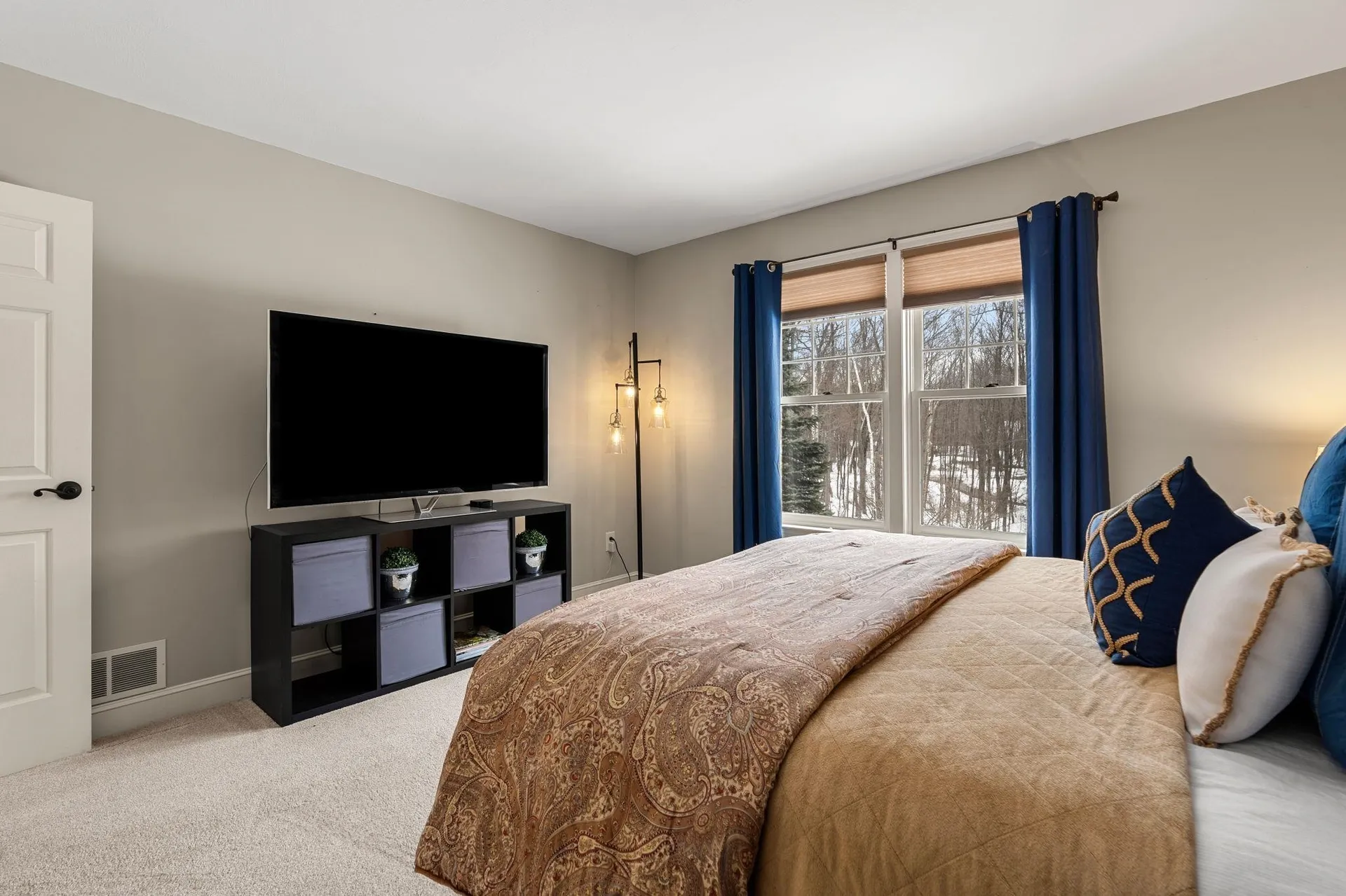 25 Hawk Drive Bedford NH 03110