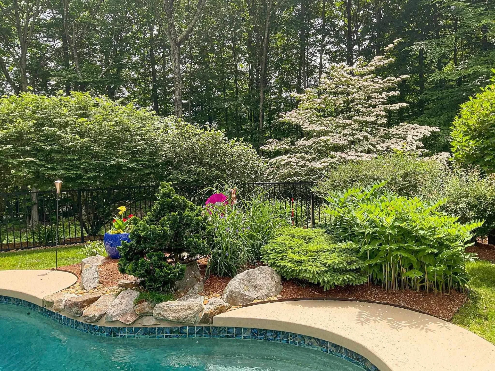 25 Hawk Drive Bedford NH 03110