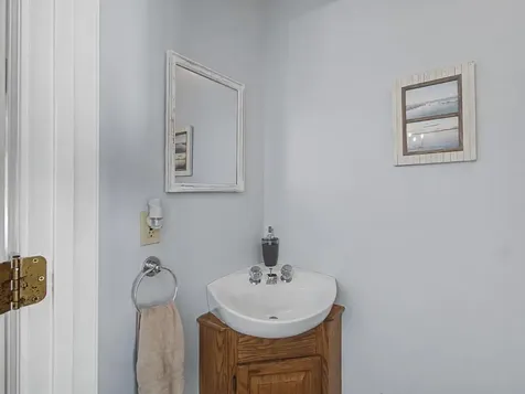 66 Starbird Road Jericho VT 05465