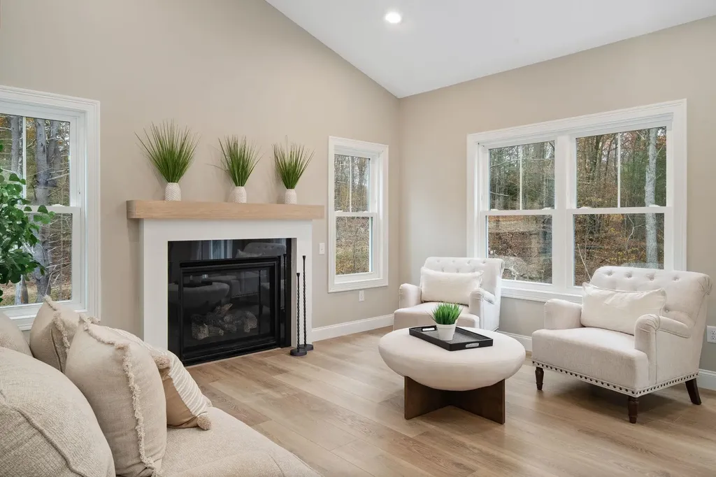 28 Saybrook Drive Rindge NH 03461