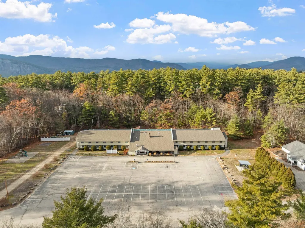 2955 White Mountain Highway Conway NH 03860