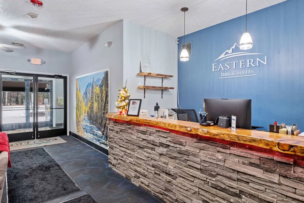 2955 White Mountain Highway Conway NH 03860