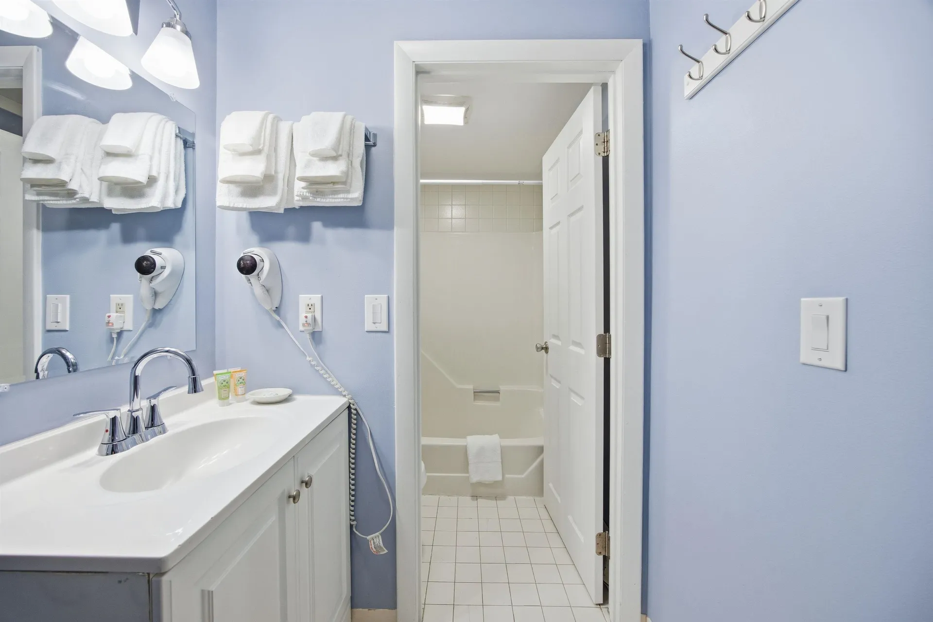 2955 White Mountain Highway Conway NH 03860