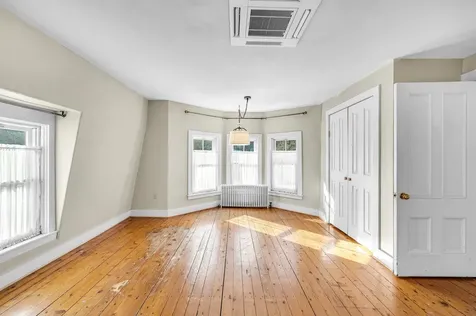 106 Main Street Putney VT 05346