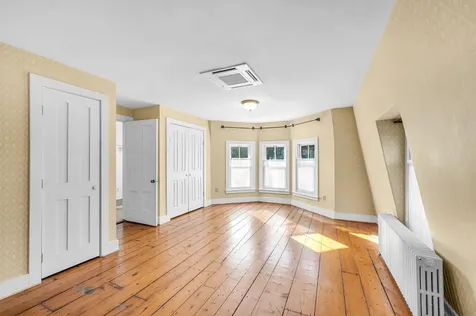 106 Main Street Putney VT 05346