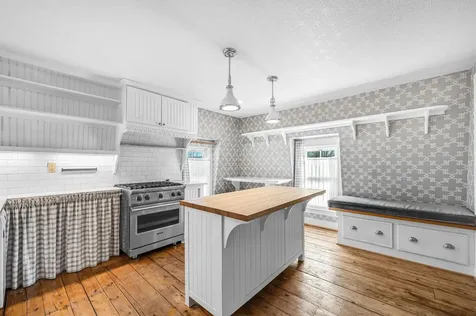 106 Main Street Putney VT 05346