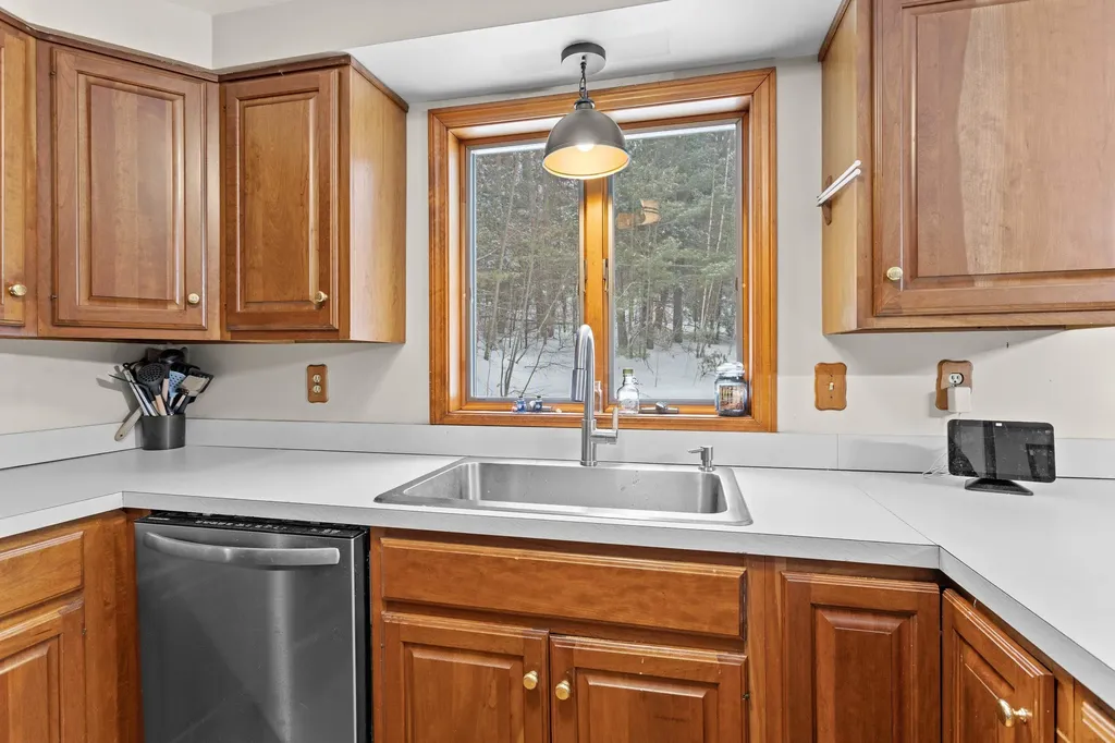 15 Chevey Hill Road Weare NH 03281