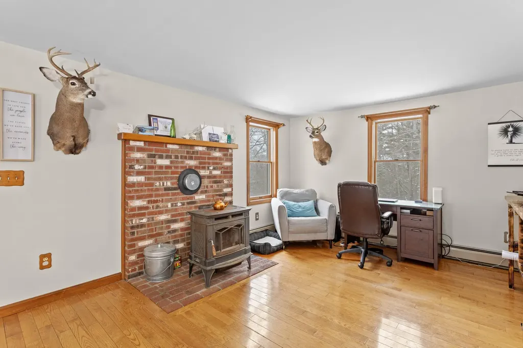 15 Chevey Hill Road Weare NH 03281